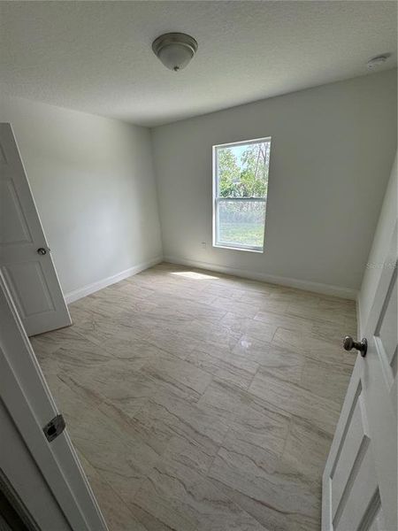 Spacious, unfurnished interior of a new home in , Deltona (Image 13).