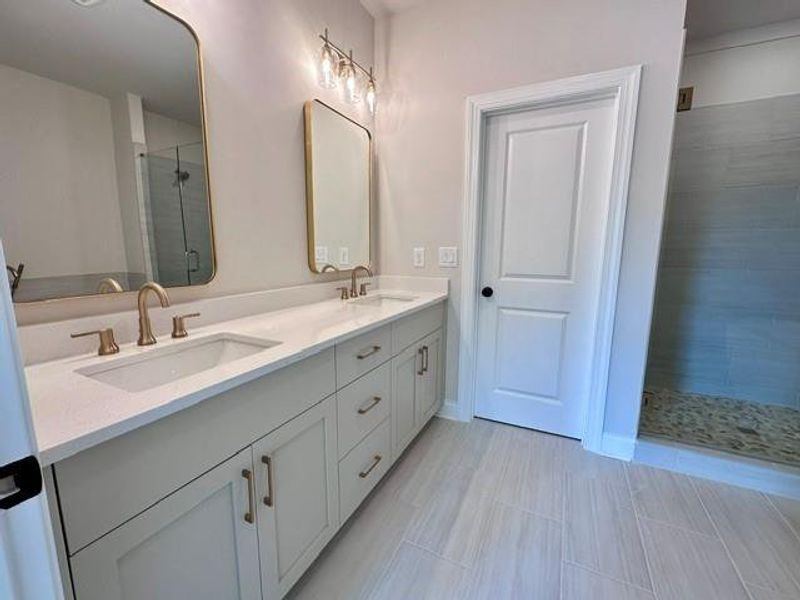 Furnished interior view inside a new home in Ward's Crossing Townhomes, Johns Creek (Image 5).