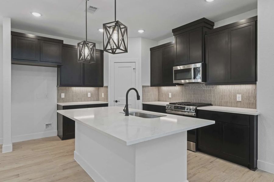 Representative furnished interior of a home built from the San Francisco by Chesmar Homes in The Woodlands Hills, Willis (Image 12). Representative furnished interior of a home built from the San Francisco by Chesmar Homes in The Woodlands Hills, Willis (Image 12).