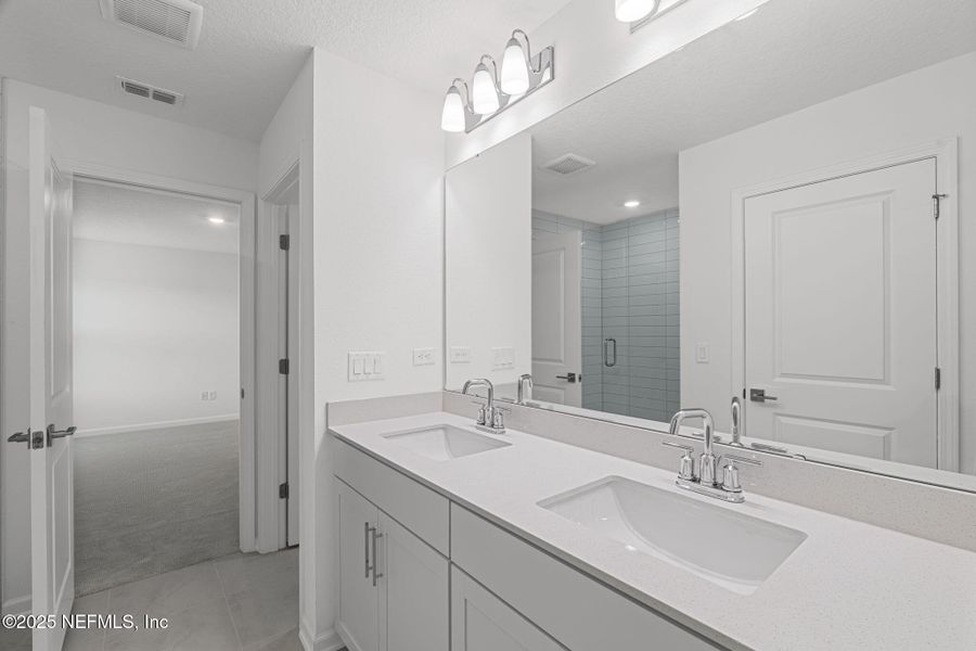 Furnished interior view inside a new home in Beacon Lake, St. Augustine (Image 8).