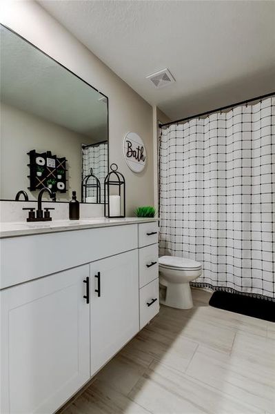 Furnished interior view inside a new home in Mirada: The Estates II, San Antonio (Image 8). Furnished interior view inside a new home in Mirada: The Estates II, San Antonio (Image 8).