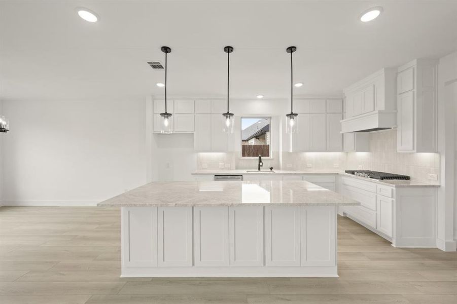 Furnished interior view inside a new home in High Country, Burleson (Image 9).