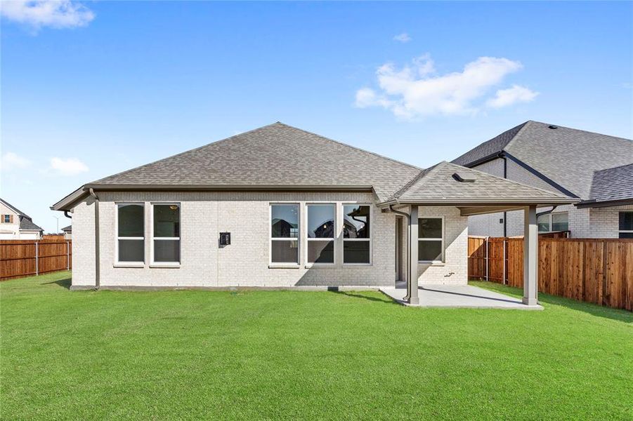 Exterior details and patio area of a home in Brookville Estates, Forney (Image 22).