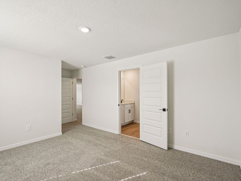 Spacious, unfurnished interior of a new home in Oakfield Trails - Signature Series, Parrish (Image 18). Spacious, unfurnished interior of a new home in Oakfield Trails - Signature Series, Parrish (Image 18).