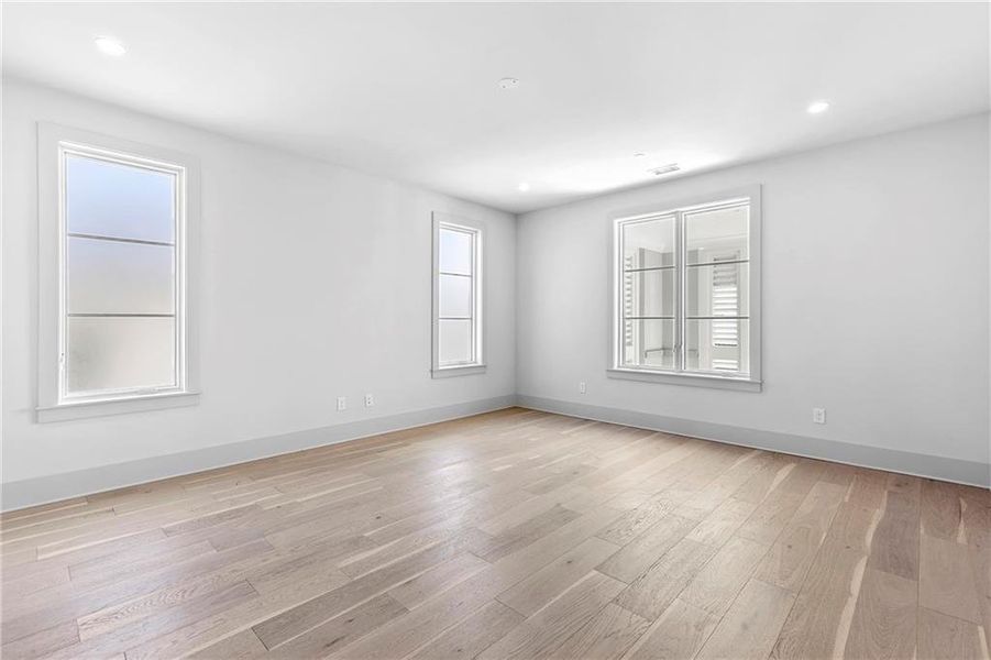 Spacious, unfurnished interior of a new home in , Fayetteville (Image 54).