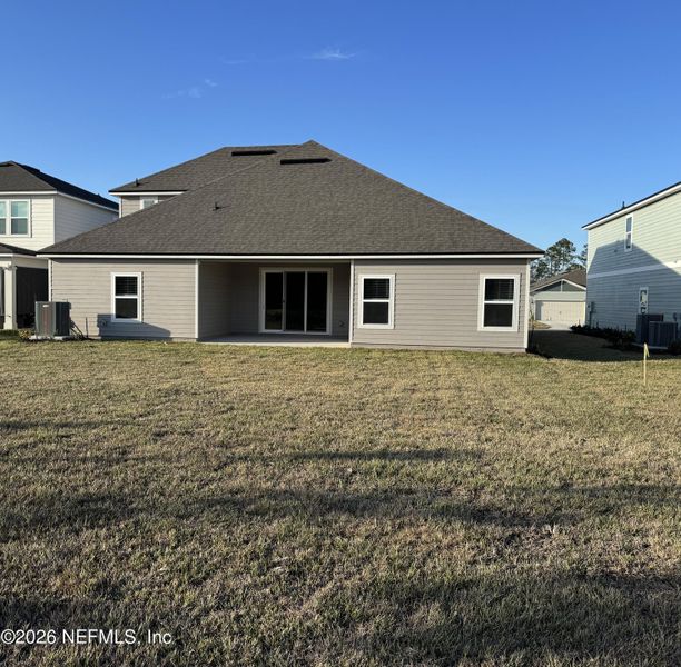 Exterior details and patio area of a home in , Green Cove Springs (Image 3).