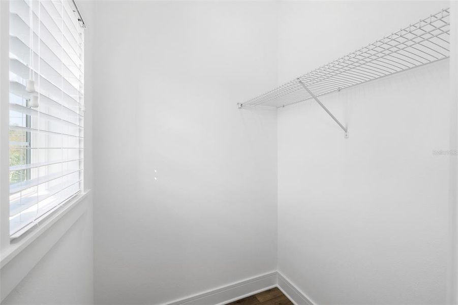 Spacious, unfurnished interior of a new home in , Tampa (Image 31).