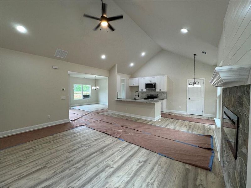 Spacious, unfurnished interior of a new home in , Toccoa (Image 7).