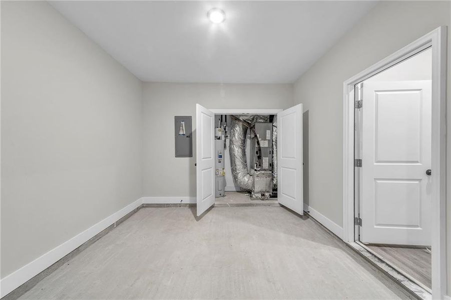 Spacious, unfurnished interior of a new home in , Griffin (Image 17).
