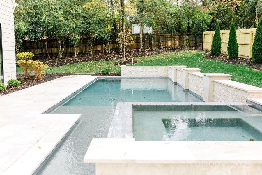 Image 17 of a home in .