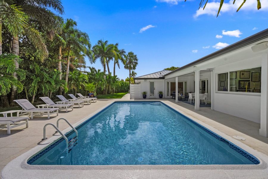 Resort Style Pool Deck