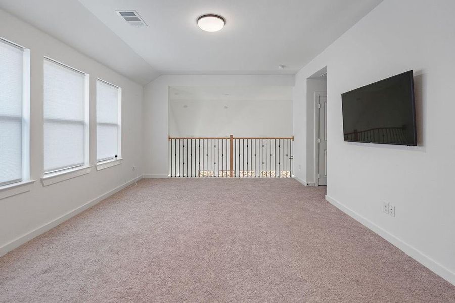 Spacious, unfurnished interior of a new home in Aster Park, McKinney (Image 10). Spacious, unfurnished interior of a new home in Aster Park, McKinney (Image 10).
