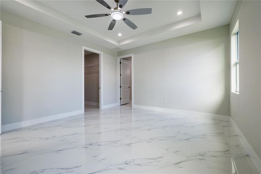 Spacious, unfurnished interior of a new home in , Tampa (Image 34). Spacious, unfurnished interior of a new home in , Tampa (Image 34).