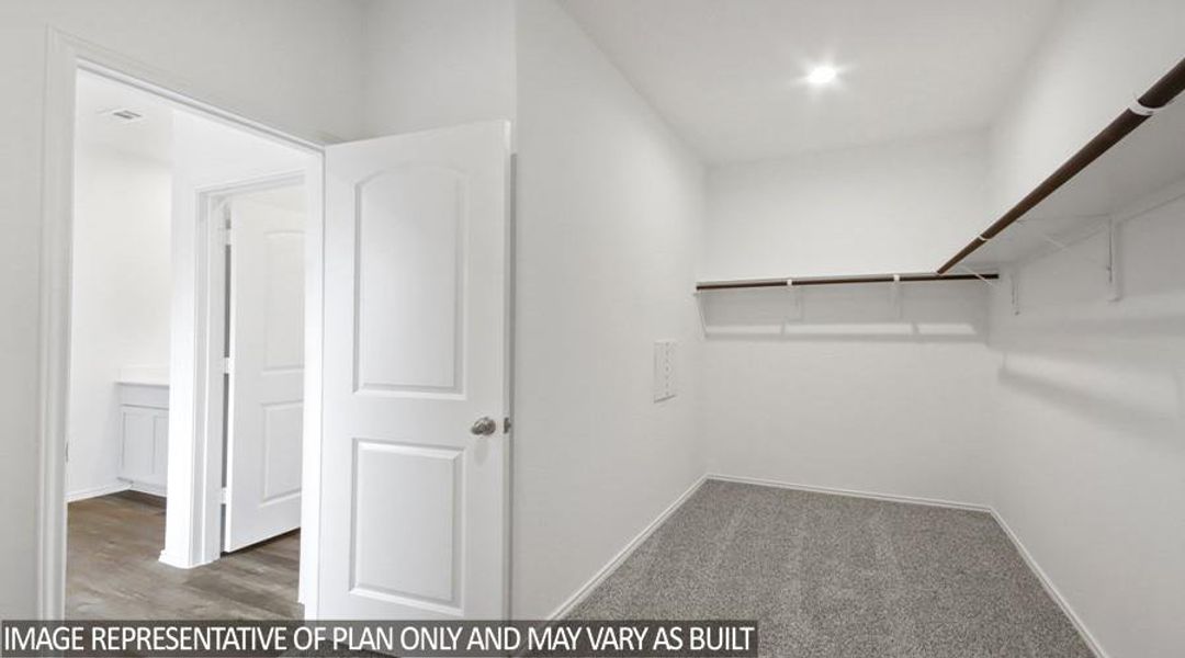 Spacious, unfurnished interior of a new home in Newport Pointe, Crosby (Image 11).