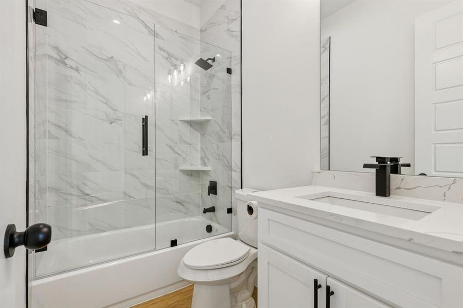 Furnished interior view inside a new home in , Dallas (Image 19).