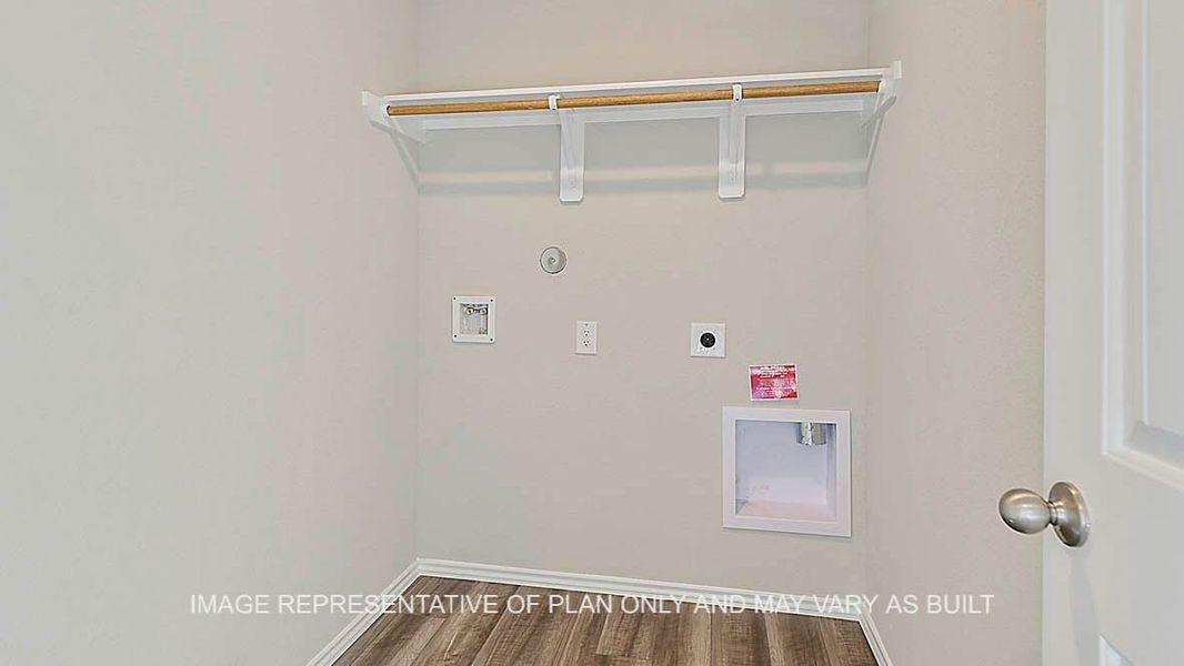 Spacious, unfurnished interior of a new home in Liberty Village, Brenham (Image 16).