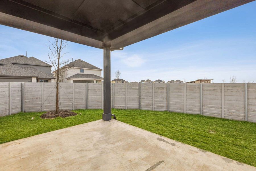 The Flintwood - Covered Patio