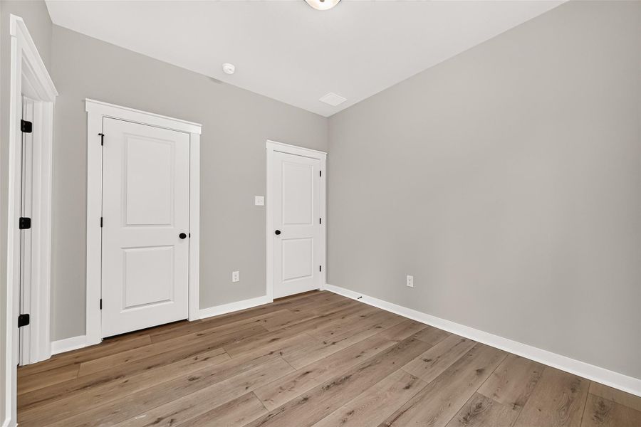 Spacious, unfurnished interior of a new home in Two Step Farm, Montgomery (Image 12).