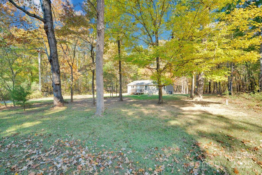 Natural landscape and outdoor views near in Monroe (Image 37). Natural landscape and outdoor views near in Monroe (Image 37).