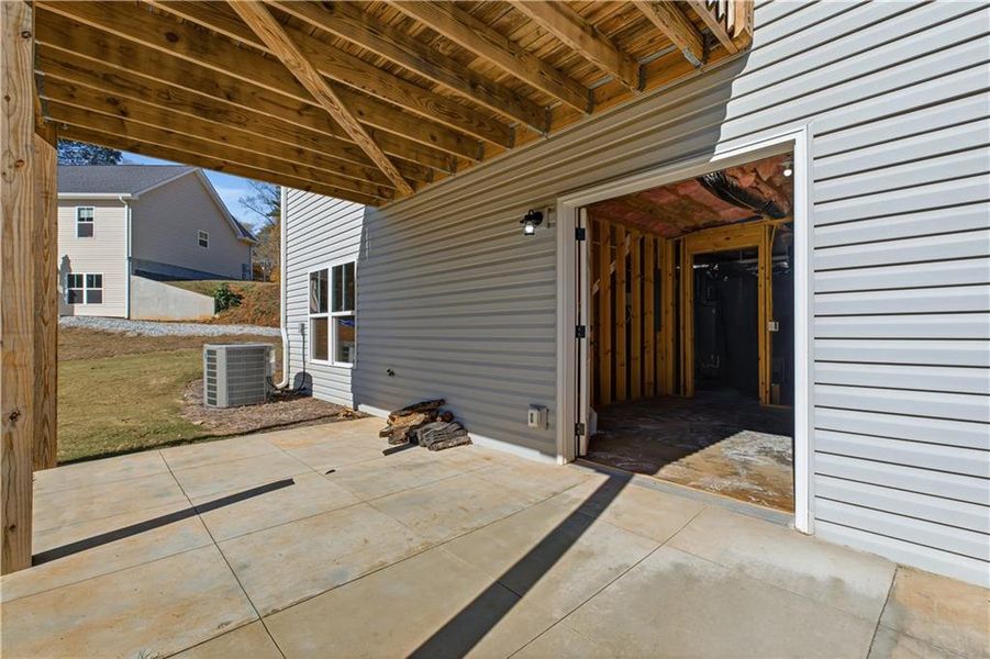 Exterior details and patio area of a home in , Dahlonega (Image 27).