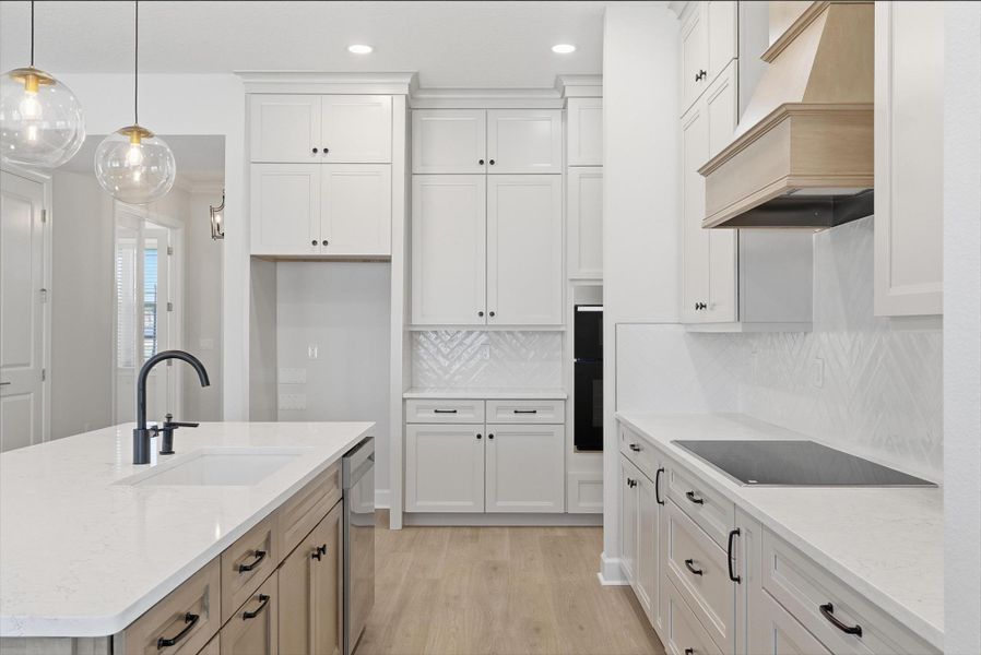 Representative furnished interior of a home built from the Bayview by SeaGate Homes in Beachview Cove, Ormond Beach (Image 15).