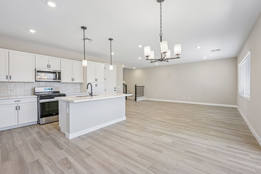 4br New Home in Mesa, AZ.  - Slide 11