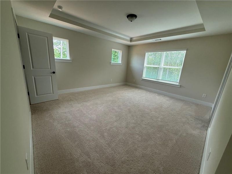 Spacious, unfurnished interior of a new home in Rose Creek, Cumming (Image 12).
