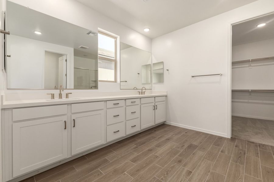 Furnished interior view inside a new home in Bella Vista Farms, San Tan Valley (Image 5). Furnished interior view inside a new home in Bella Vista Farms, San Tan Valley (Image 5).