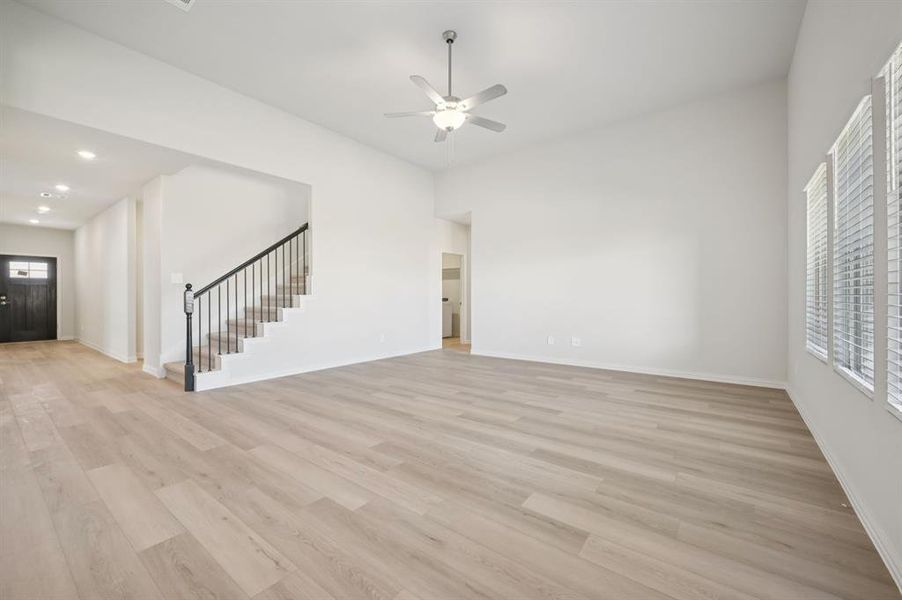 Spacious, unfurnished interior of a new home in Lakehaven - Premier Series, Farmersville (Image 29).