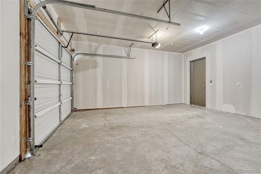 Spacious, unfurnished interior of a new home in The Trails at Westcreek, Parker (Image 20).