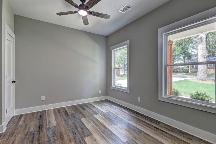 Spacious, unfurnished interior of a new home in , Monroe (Image 24).
