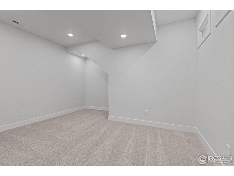 Spacious, unfurnished interior of a new home in , Greeley (Image 48).