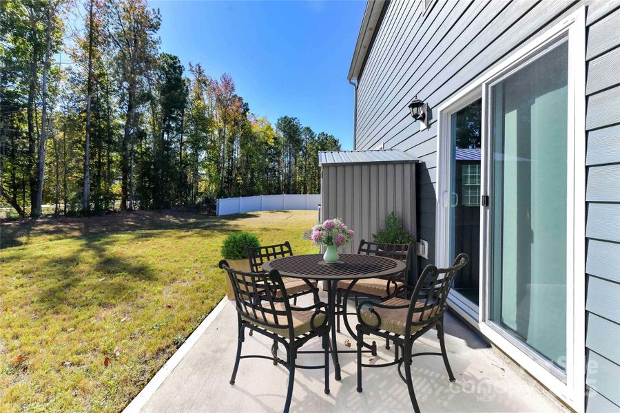 Virtually staged patio