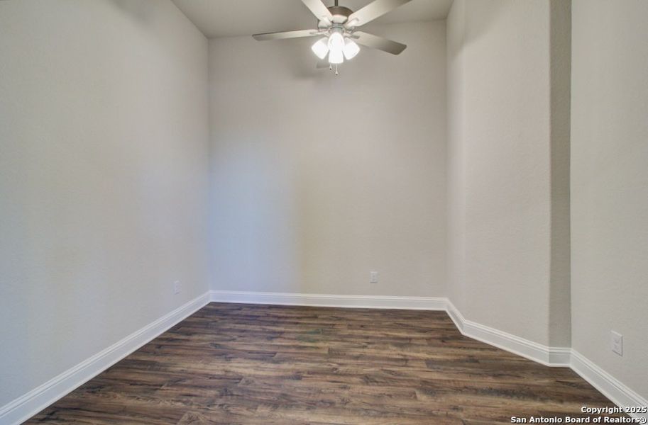 Spacious, unfurnished interior of a new home in Meyer Ranch – Premier, New Braunfels (Image 25).