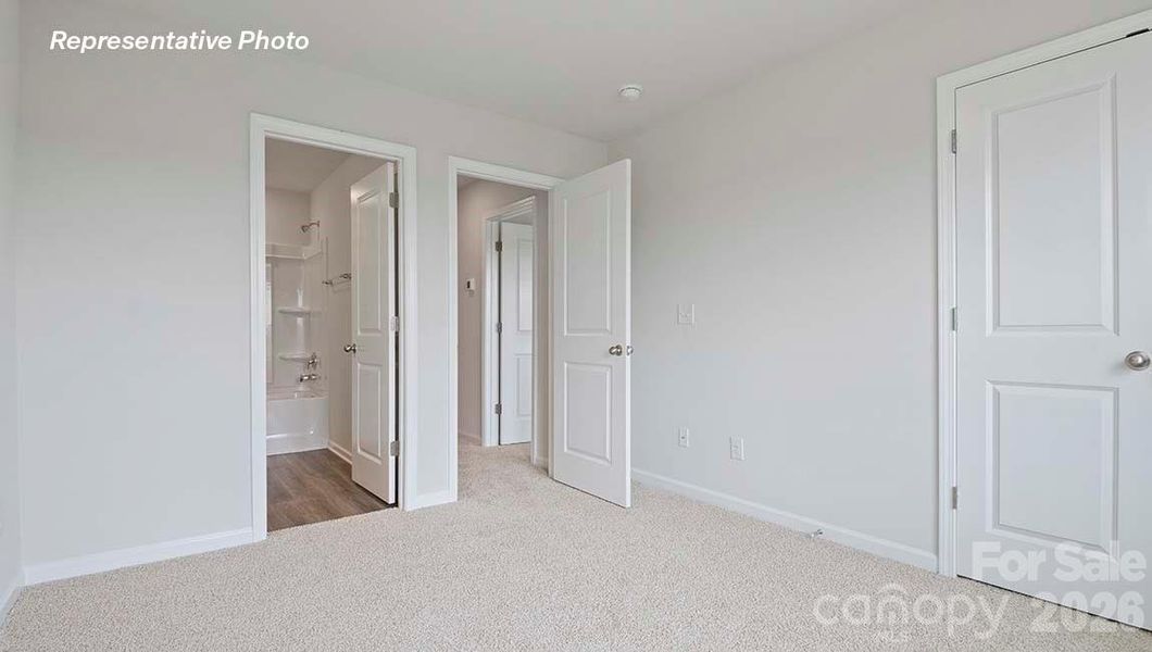 Spacious, unfurnished interior of a new home in Skybrook Corners, Huntersville (Image 16).