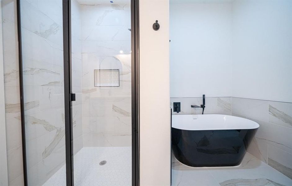 Furnished interior view inside a new home in , Dallas (Image 6).