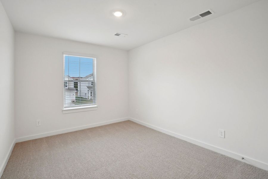 Spacious, unfurnished interior of a new home in River Ridge, Clarksville (Image 15).