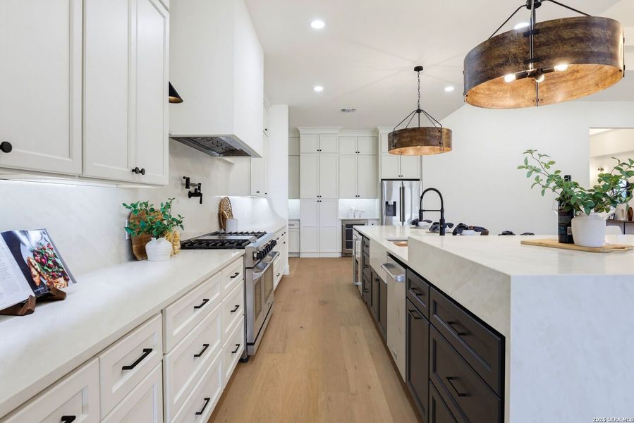 Furnished interior view inside a new home in , Bulverde (Image 43).