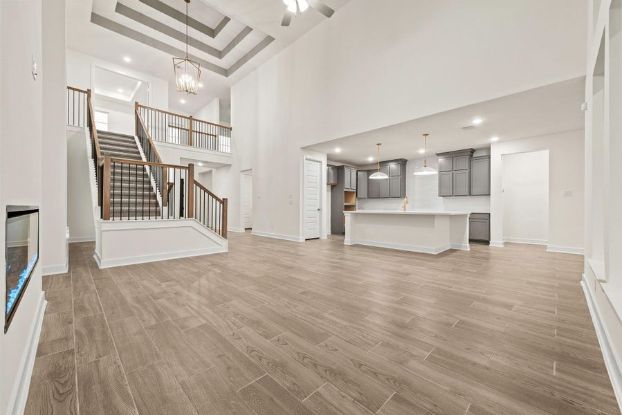 Representative image. Features, specifications, selections and colors may vary. Representative image. Features, specifications, selections and colors may vary.