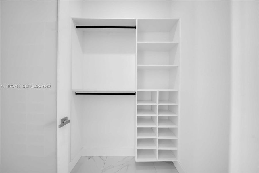 Image 33 of a home in .