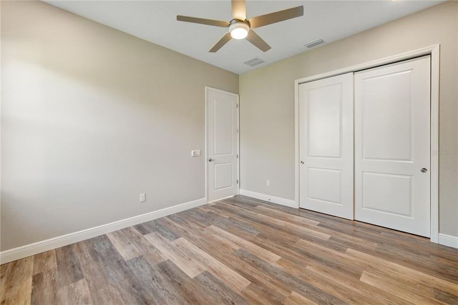 Spacious, unfurnished interior of a new home in , Lady Lake (Image 23).