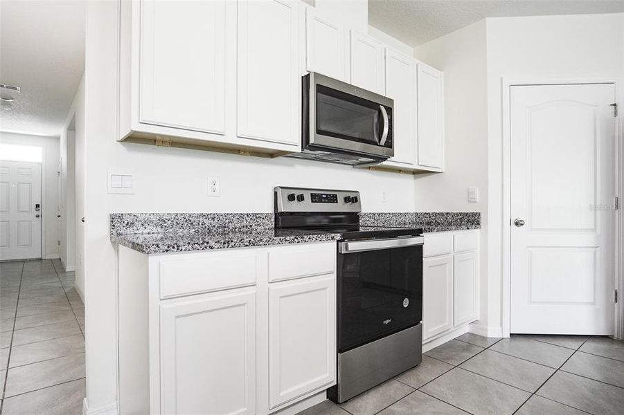 Furnished interior view inside a new home in , Zellwood (Image 4).
