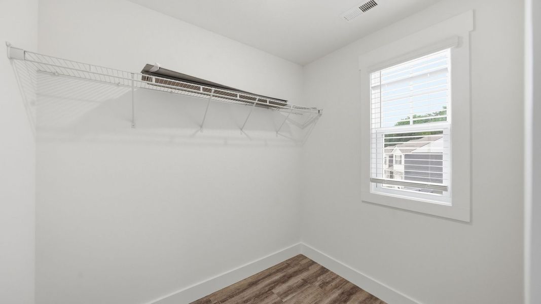 Spacious, unfurnished interior of a new home in The Arbor Townhomes, Kingsport (Image 23).