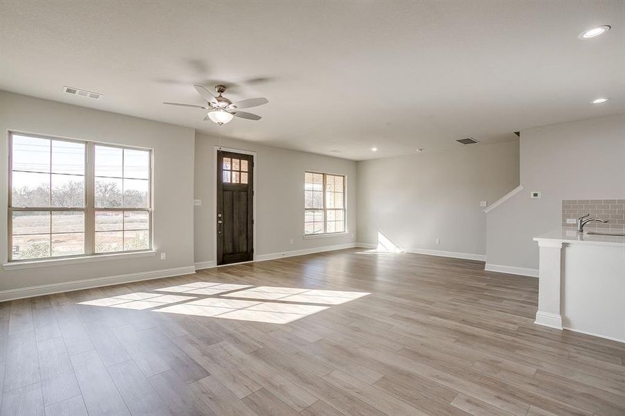 Spacious, unfurnished interior of a new home in Knight's Landing on Eden Road, Arlington (Image 26).