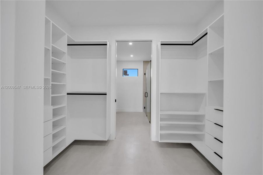 Image 40 of a home in .