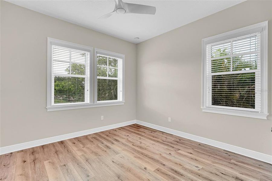 UPSTAIRS BEDROOM 2 UPSTAIRS BEDROOM 2