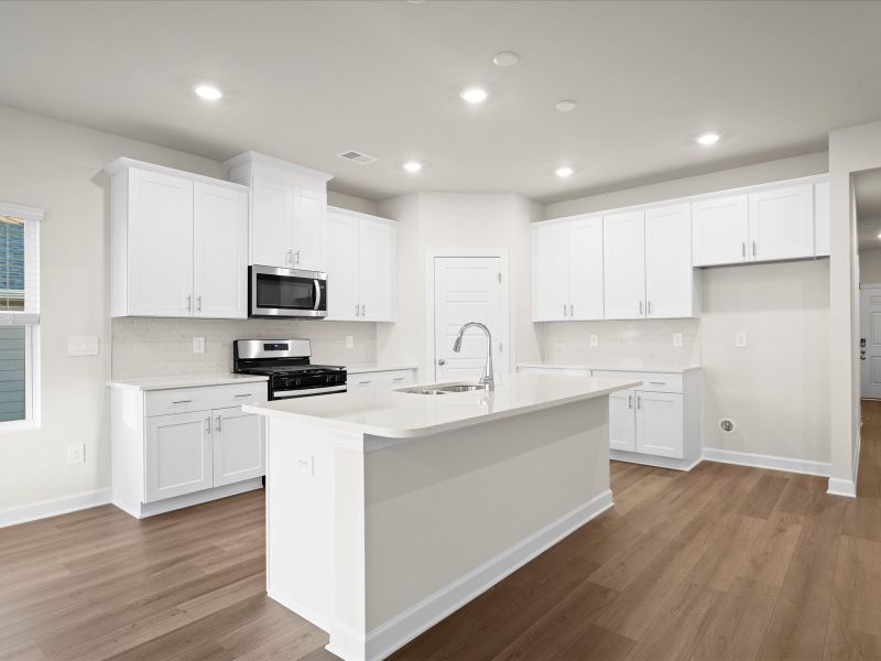 Furnished interior view inside a new home in Riverwood Farm, Piedmont (Image 4).
