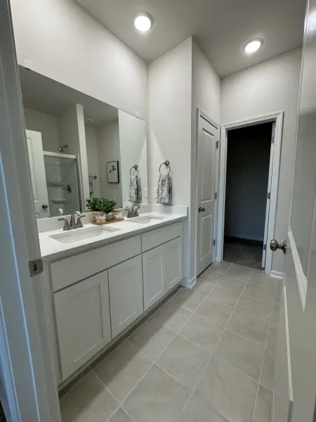 Furnished interior view inside a new home in The Falls, Blythewood (Image 20).