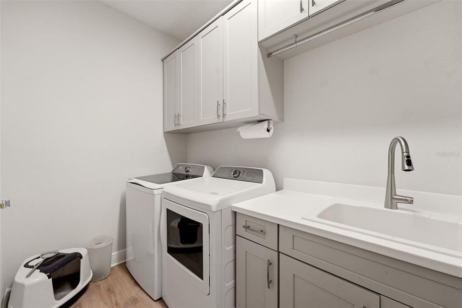 Furnished interior view inside a new home in , Venice (Image 25).