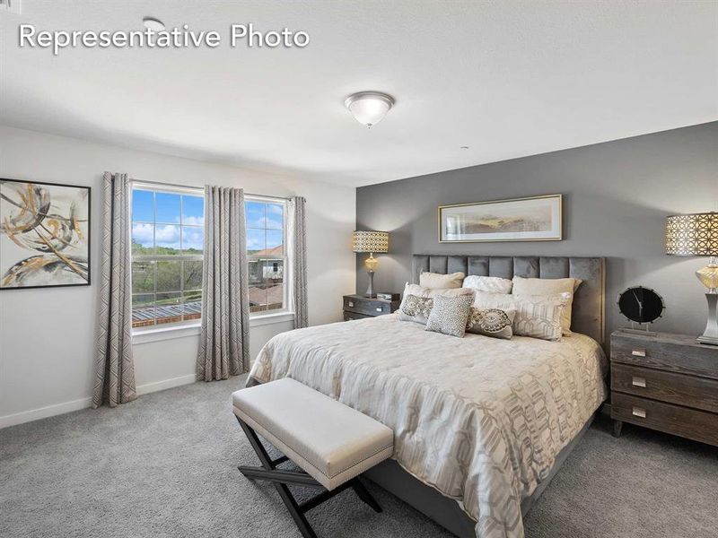 Bedroom with carpet